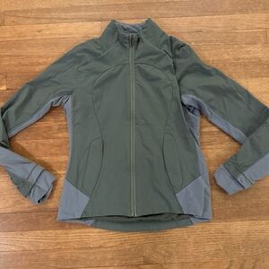 Lululemon Define sage green gray athletic full zip jacket size 8
 b53